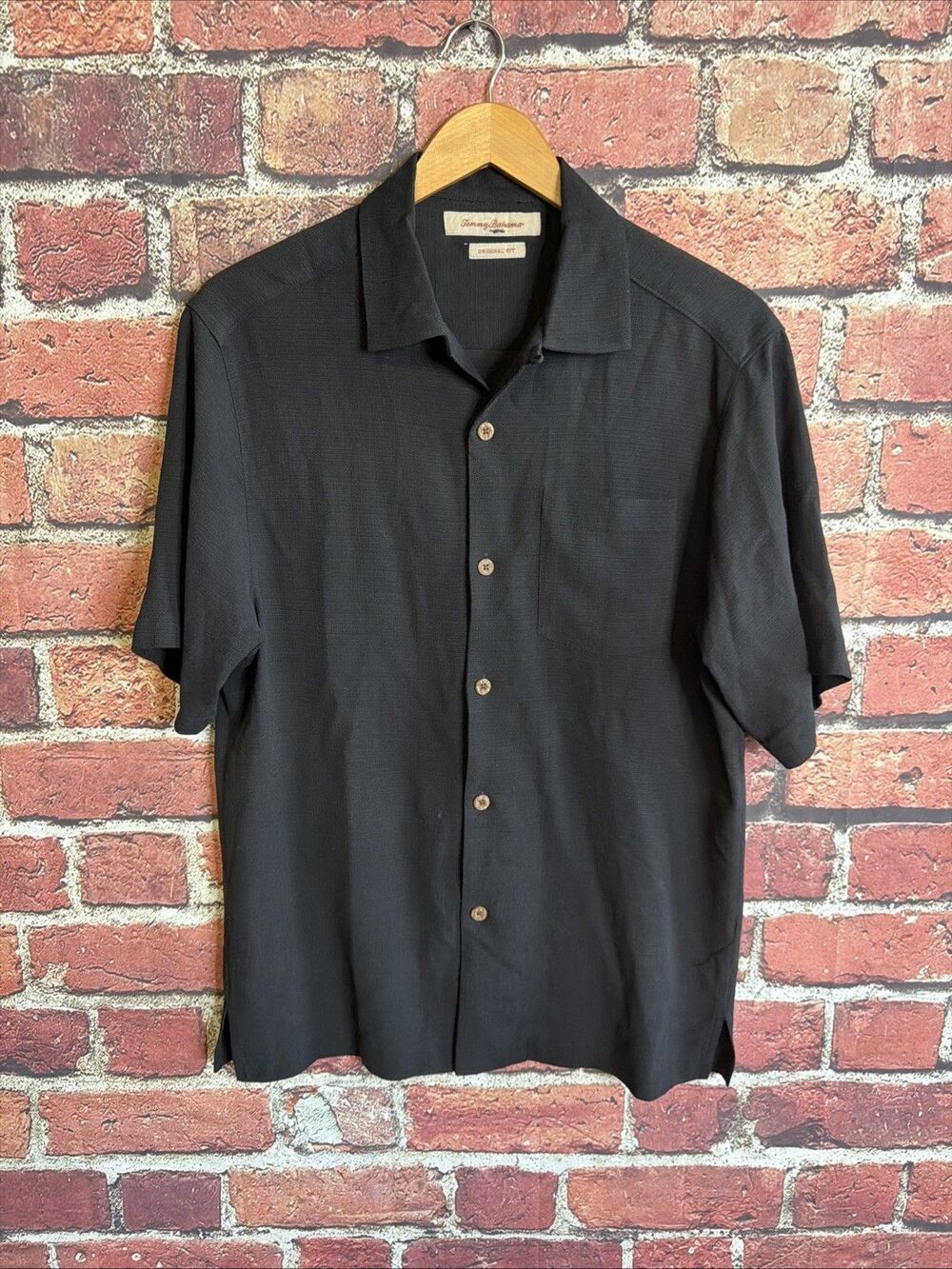 Tommy Bahama Original Fit Men's Button-Up Shirt Size Small Black Silk